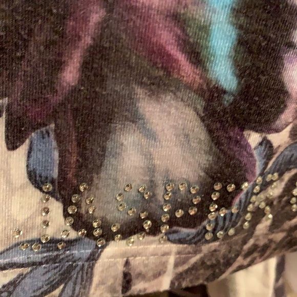 Rose 🌹tattoo Jasper Canada tank - Picture 3 of 4